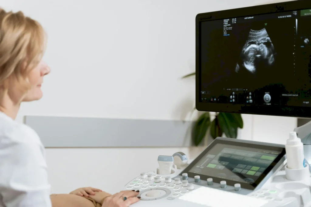 tilted uterus pregnancy pictures